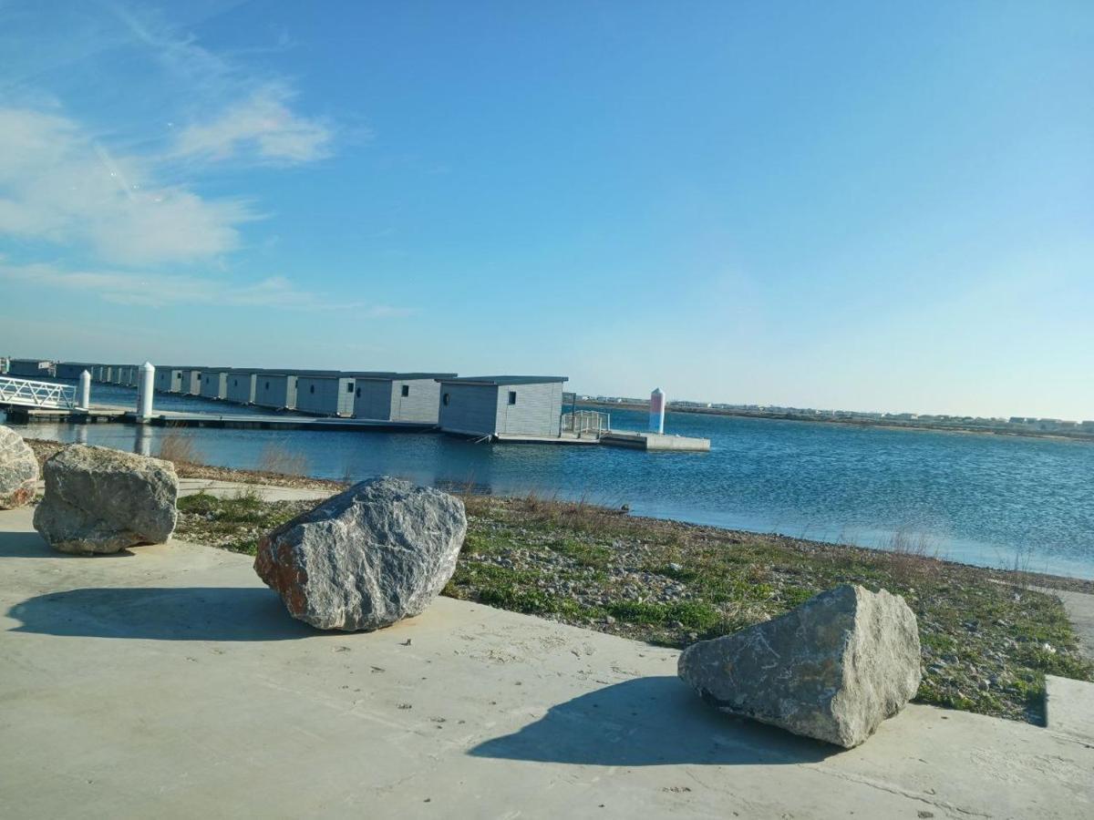 Le Clin D'Oeil Sur Le Port. Gruissan Exterior foto